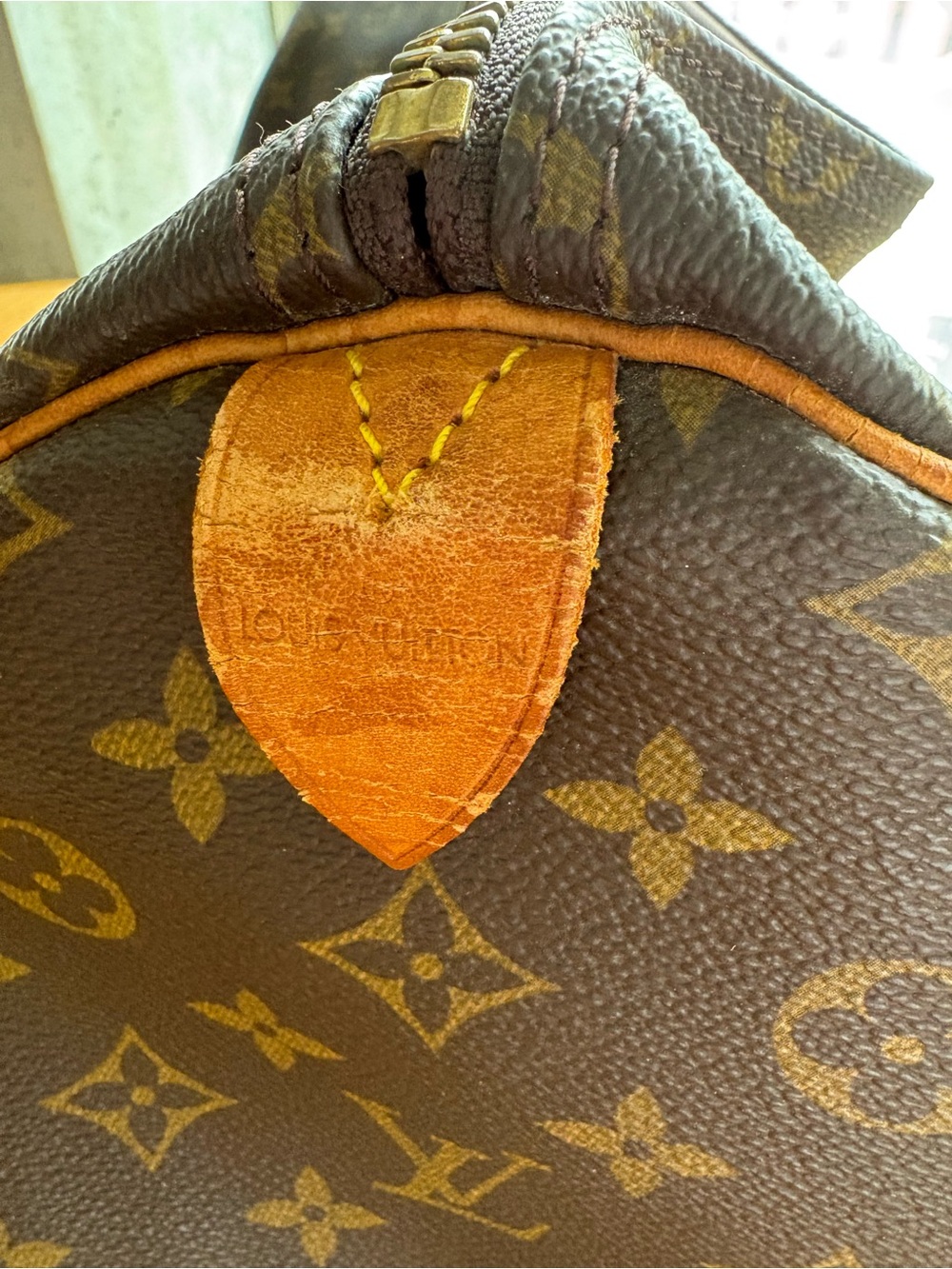 Authentic Louis Vuitton Monogram Canvas Keepall 55 Duffel in Brown and Tan - Picture 4 of 16